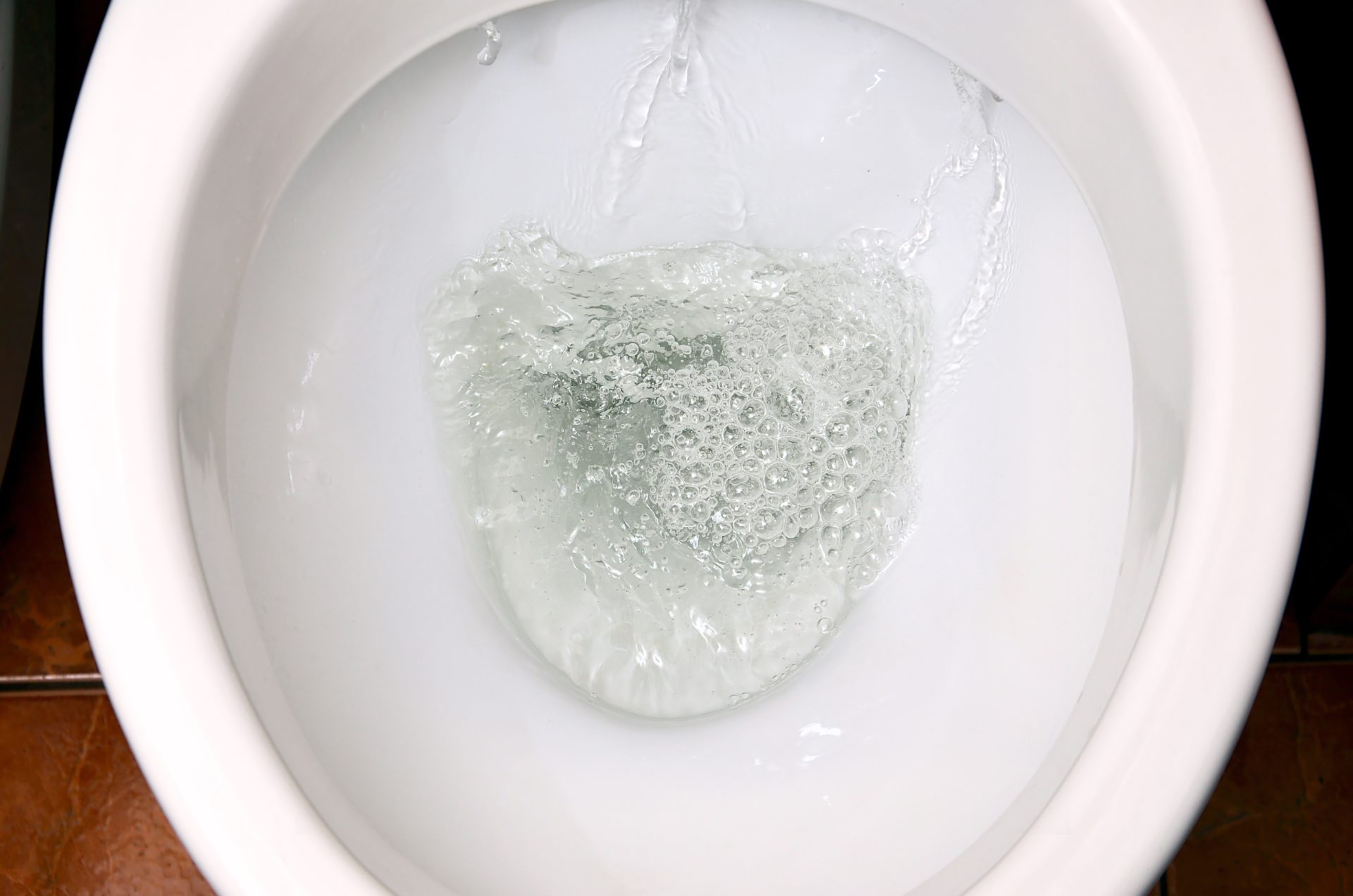 Toilette läuft nach Tipps zur Problemlösung Badefroh.de